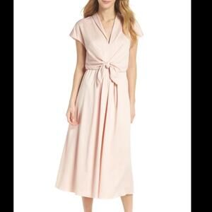 Gal Meets Glam Margie Dress Blush Short Sleeve Midi Silky Feel Womens Size 10